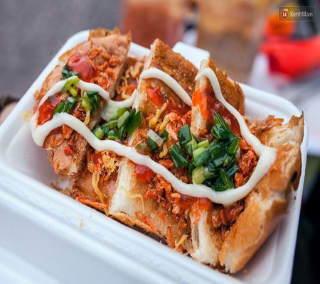 Cách làm món bánh mì nướng muối ớt ngon nhất - LAVADA